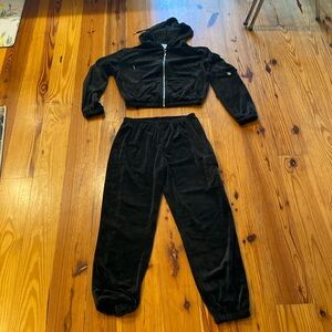 listing-status-banner